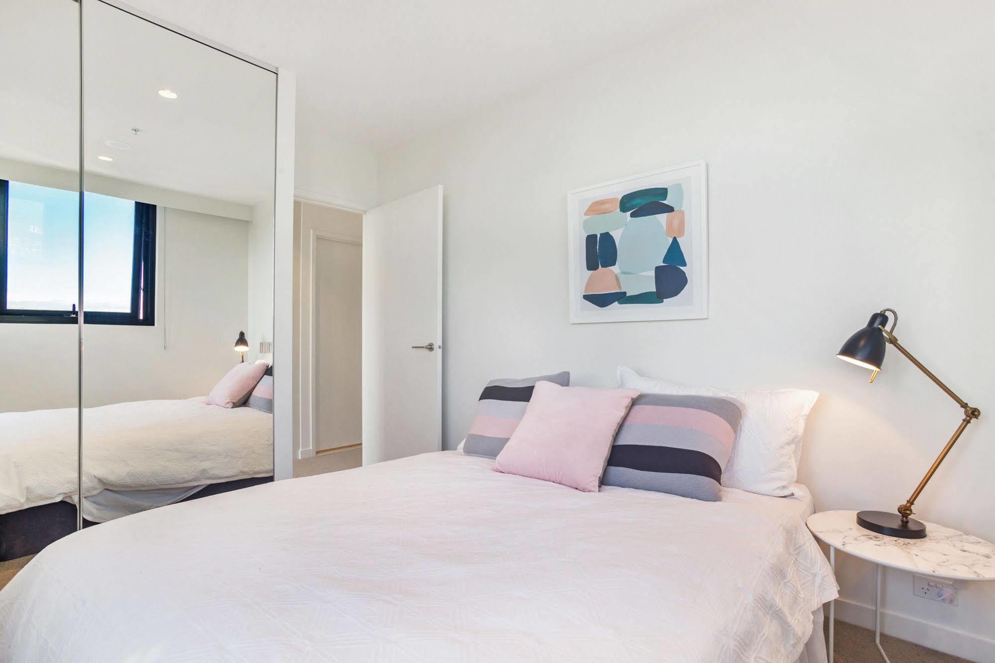 Serviced Apartments Melbourne - Platinum Melbourne City Exterior foto